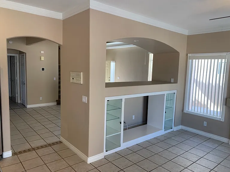 7484 Frontier Ranch Ln — Photo 5