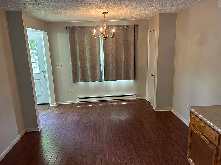 144 S Wade Ave #C — Photo 3