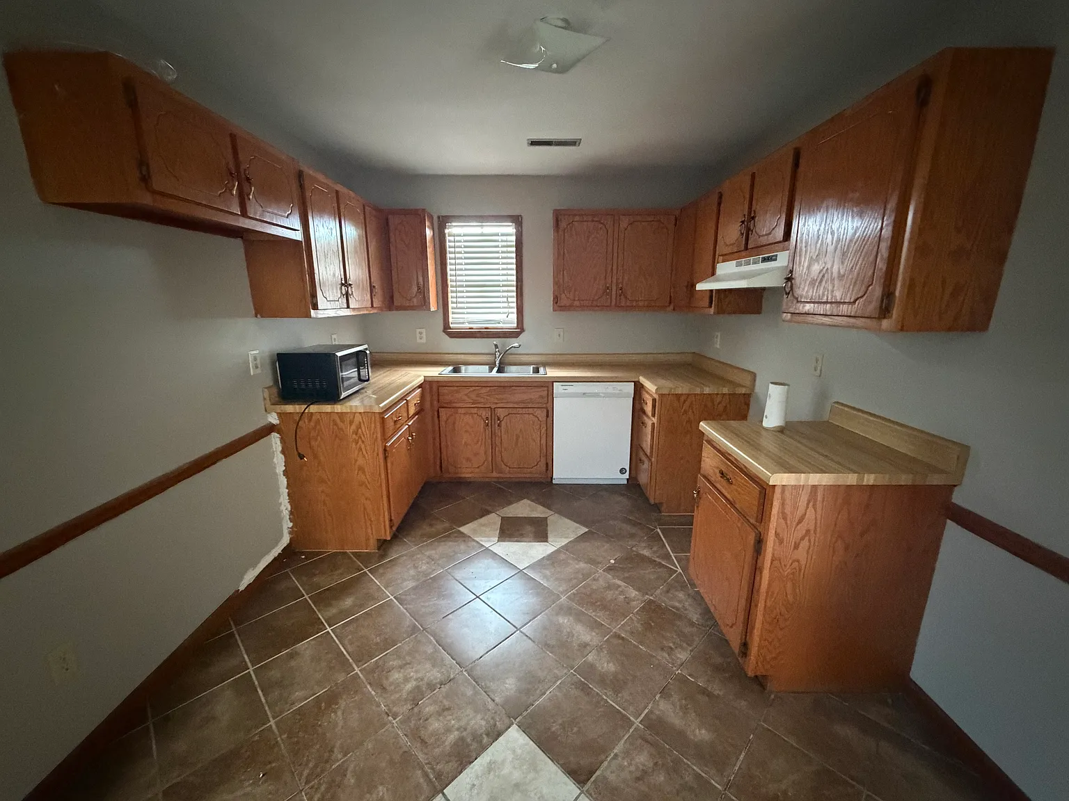 2 bed, $800 — Photo 3