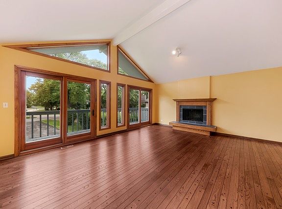 2nd image of 21W680 Dorchester Ct