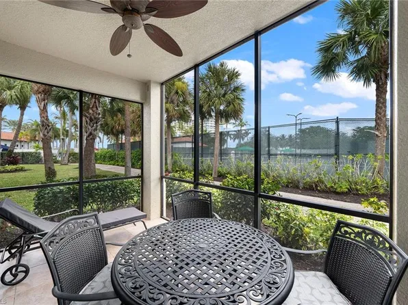 1015 Sandpiper ST #D105, NAPLES, FL 34102