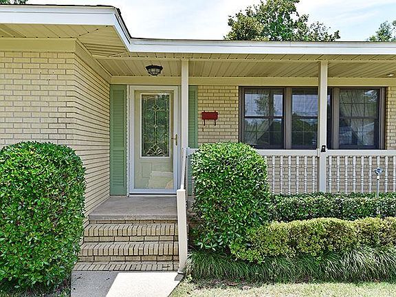 2nd image of 807 Nagel Dr