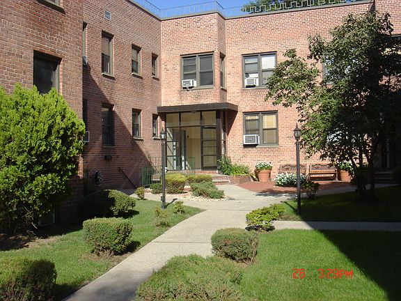 2nd image of 3731 149th St APT 1D
