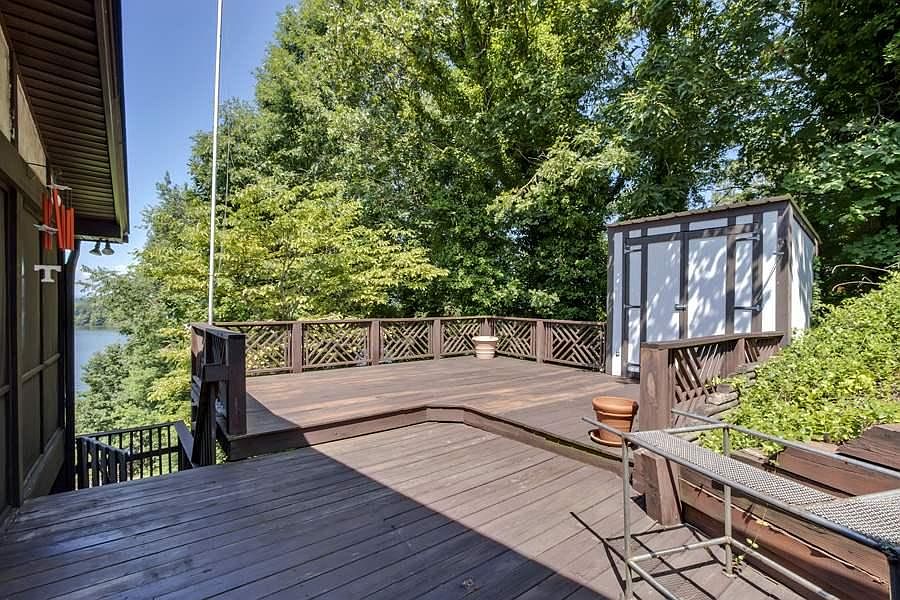 2nd image of 240 Overlook Dr