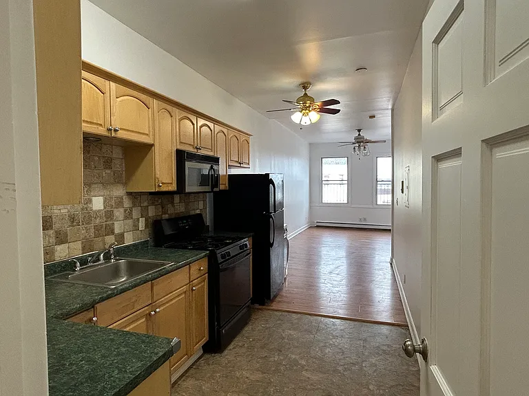 Kitchen and living room area