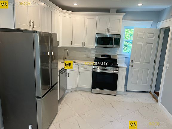 5th image of 31 Raymond Ave #1
