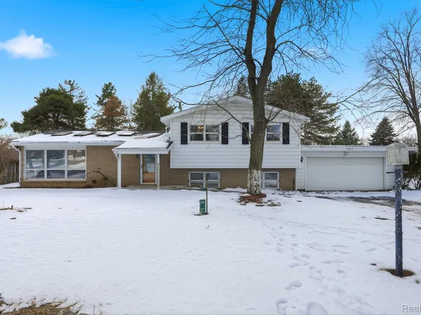 9875 W M 21, Ovid, MI 48866