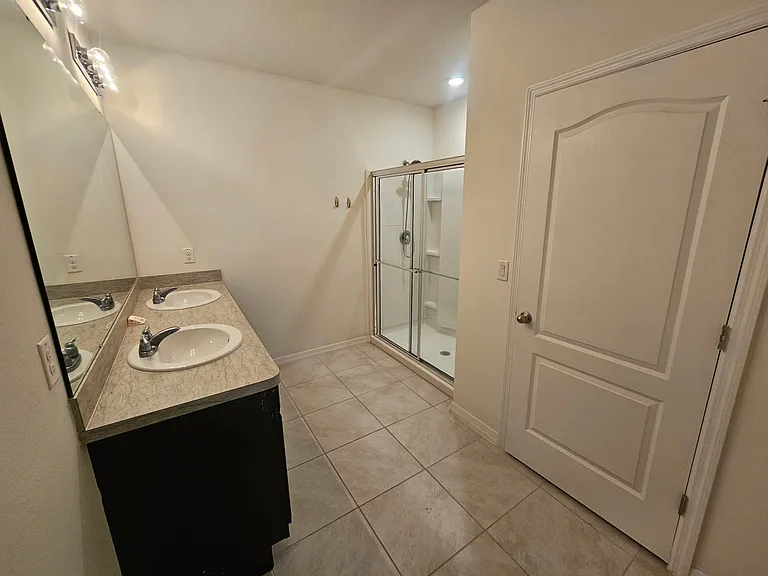 948 Summer Glen Dr — Photo 24