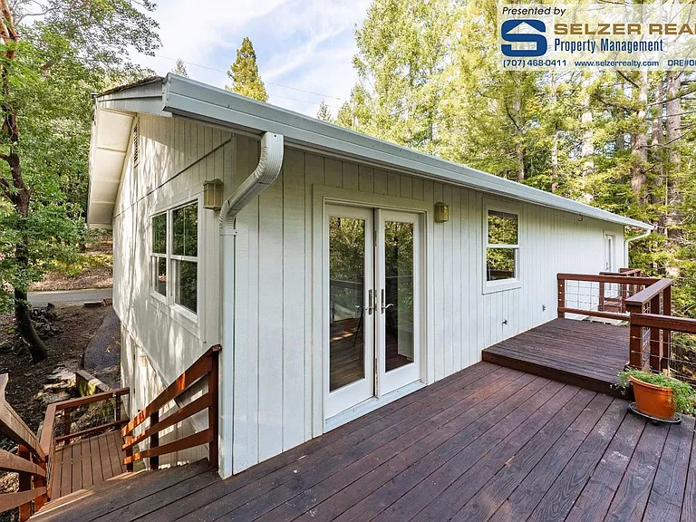 25053 Robin Cir — Photo 13
