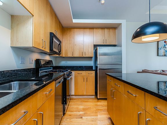 5th image of 212 W Washington St APT 1811