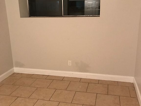 2nd image of 3251 Kabel Dr #3251