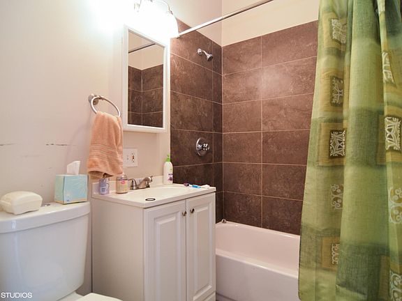 2nd image of 3721 W Belmont Ave APT 2f