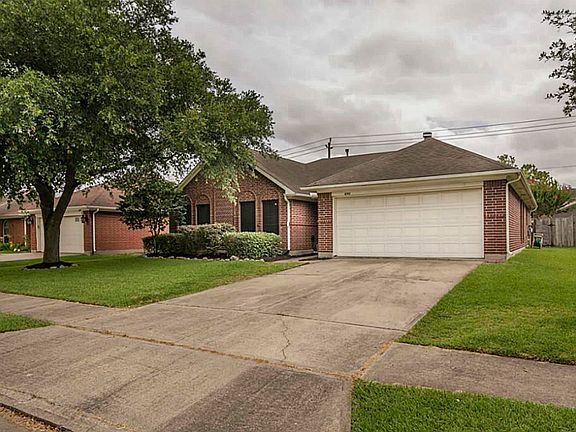 3rd image of 4910 Archway Dr