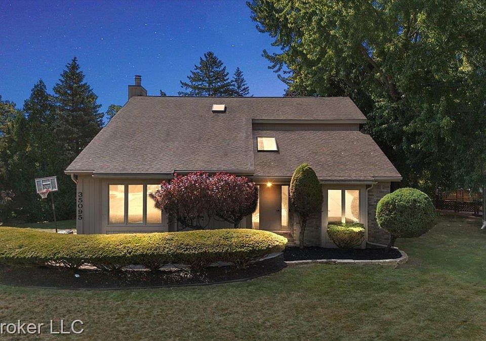 1st image of 35095 Savannah Ln