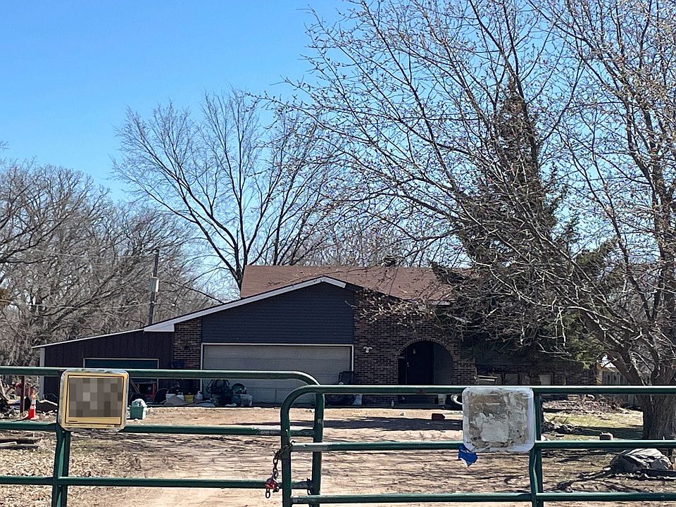1st image of 40235 Oriole Ave