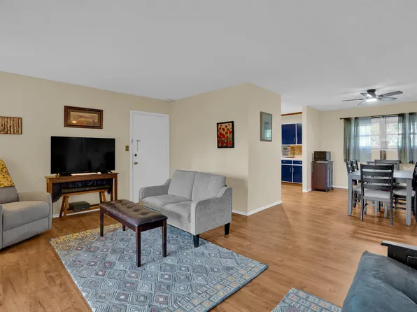 601 Riverhill Cir APT C4, Columbia, SC 29210