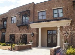 121 3rd St S UNIT 1, Columbus, MS 39701