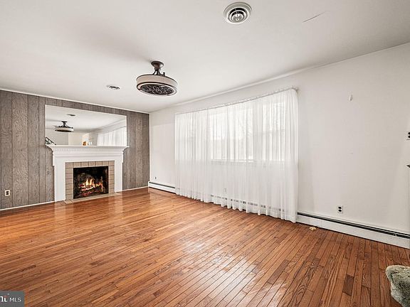 4th image of 1514 Shadyside Rd