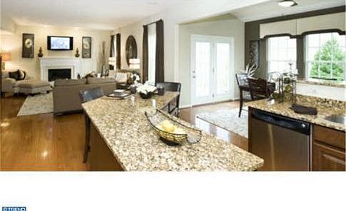 2nd image of 1118 Madrid Ct