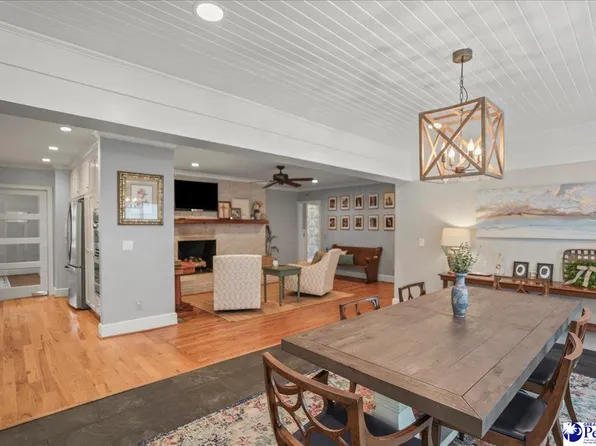 619 Prestwood Dr, Hartsville, SC 29550