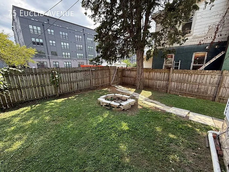 75 Euclid Ave — Photo 26