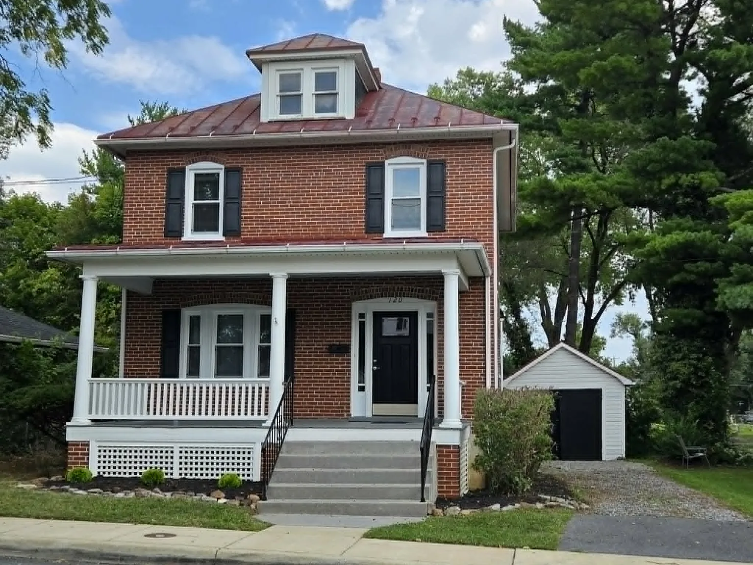 3 bed, 1480 sqft, $1,800 — Photo 1