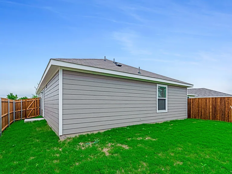 7109 Gray Wolf Ln — Photo 6