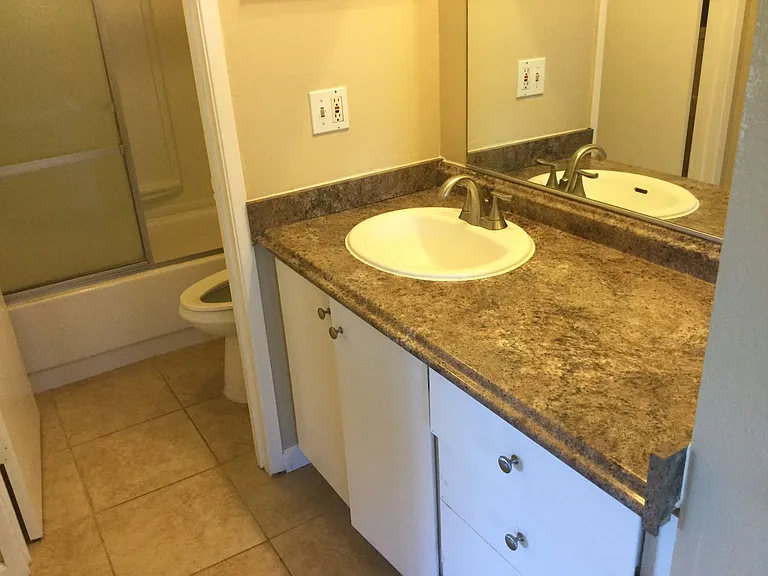 1329 Southwest Blvd #B — Photo 13
