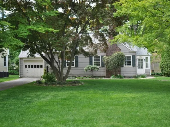 316 Acacia Rd, Scotch Plains, NJ 07076