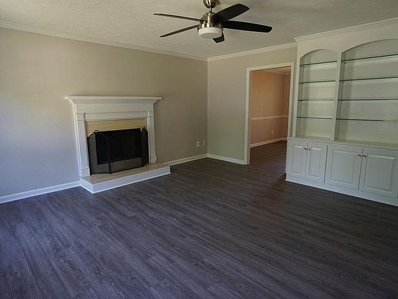 2nd image of 1848 Hickory Creek Ct NW