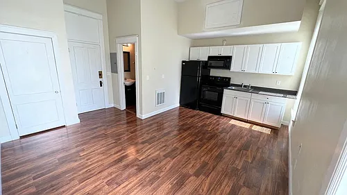 605 Bluff St #321 Photo 1
