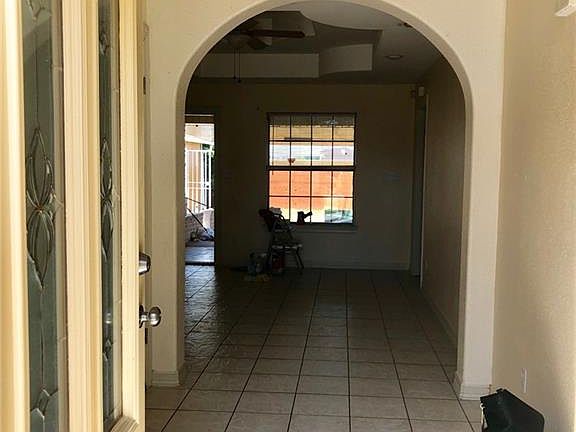 3rd image of 5405 N Winona Dr
