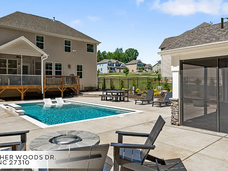 4660 Thatcher Woods Dr — Photo 42
