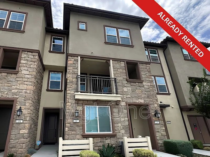 6111 Victoria Way #107