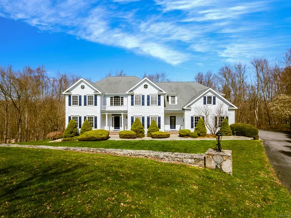 12 Isabels Way Road, Brookfield, CT 06804