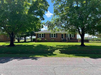 325 Byrnes St, Joanna, SC, 29351