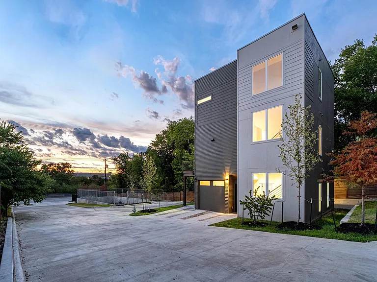 2309 Montopolis Dr #1 — Photo 27