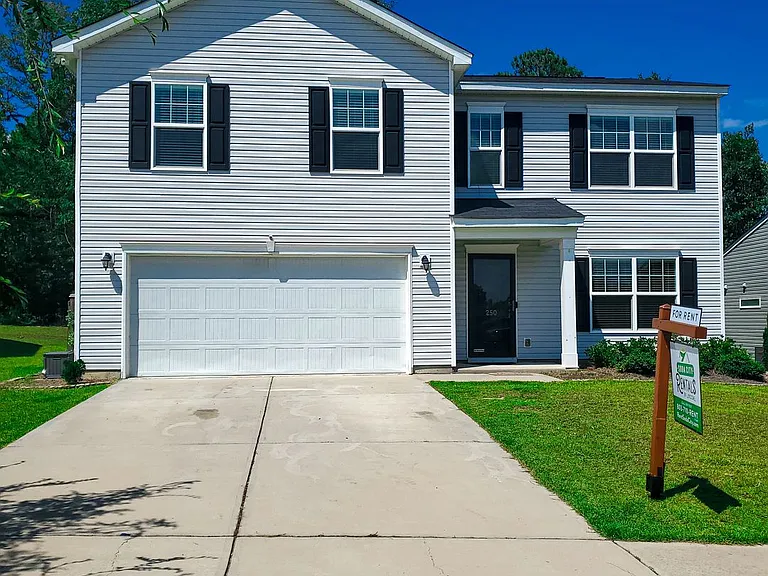250 Bent Holly Dr — Photo 2