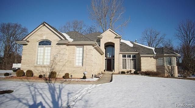 1st image of 47996 River Way Ct
