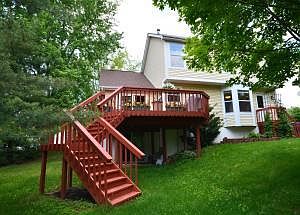 3rd image of 5345 Wolf Run Dr