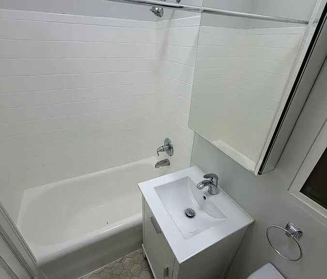 520 Geary St — Photo 2