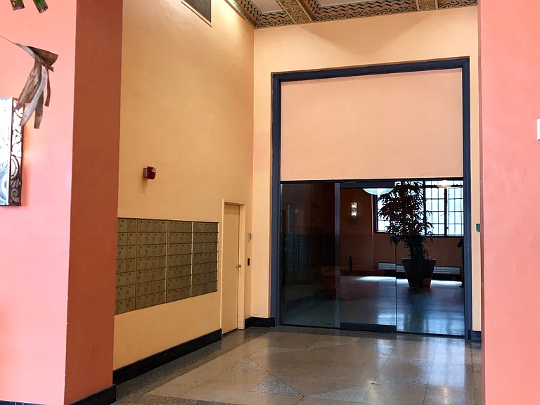 Oasis Apartments — Photo 8