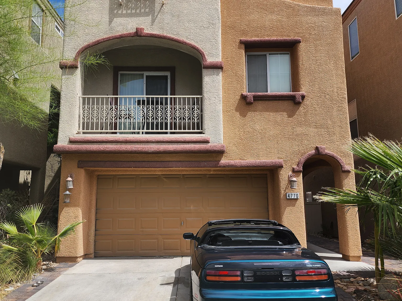 4 bed, 3.5 bath, 2000 sqft, $915 — Photo 2