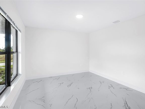 3rd image of 3014 Floyd Ave S