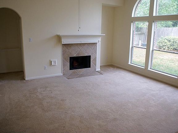 5th image of 3604 Pine Valley Dr