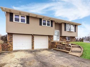 4304 S Banbury Cv, Mapleton, IL 61547