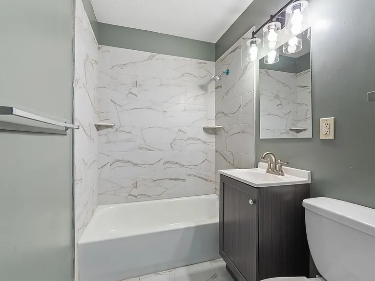 4655 Curtis Ave — Photo 14