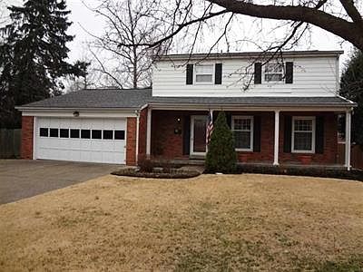 2nd image of 447 S Saint James Blvd