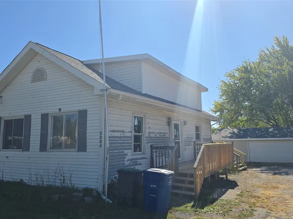 2235 Easton Blvd, Des Moines, IA 50317