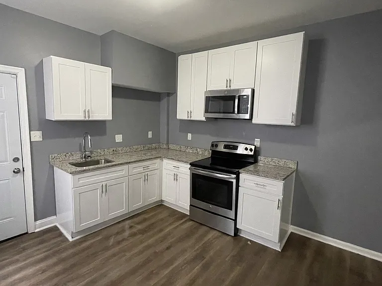 1520 N Caroline St — Photo 9